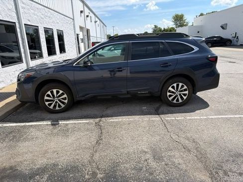Certified 2025 Subaru Outback Premium AWD/4WD image 7