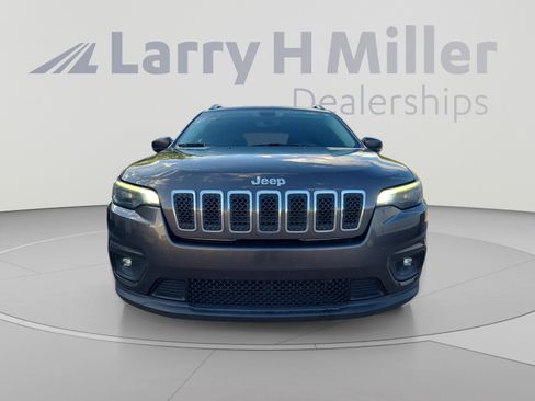 Used 2019 Jeep Cherokee Latitude Plus w/ Comfort/Convenience Group AWD/4WD image 8