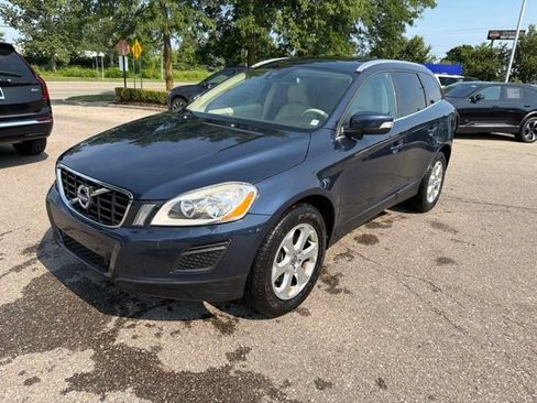 Used 2013 Volvo XC60 3.2 AWD/4WD image 1