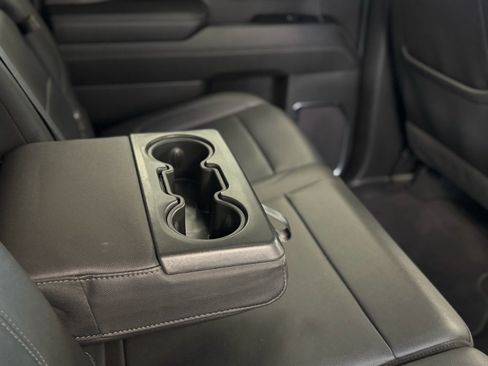 Used 2024 GMC Sierra 1500 SLT image 35