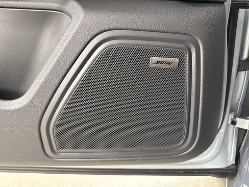 Certified 2024 Porsche Macan Turbo AWD/4WD image 34