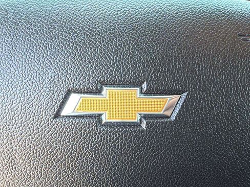 Used 2017 Chevrolet Traverse LT AWD/4WD image 18