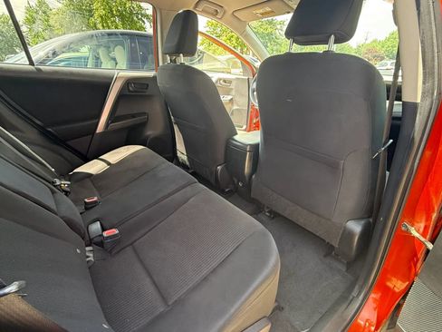 Used 2016 Toyota RAV4 LE AWD/4WD image 20