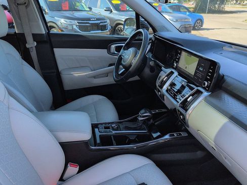 Used 2022 Kia Sorento SX FWD image 7