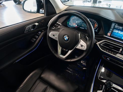 Used 2021 BMW X7 xDrive40i w/ Cold Weather Package AWD/4WD image 10