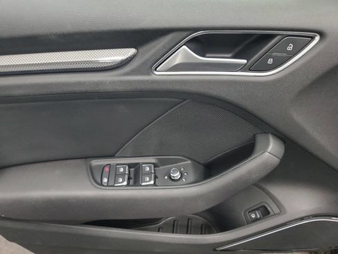 Used 2017 Audi A3 e-tron Premium Plus w/ Technology Package image 10