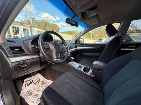 Used 2013 Subaru Outback 2.5i Premium w/ All-Weather Pkg image 11