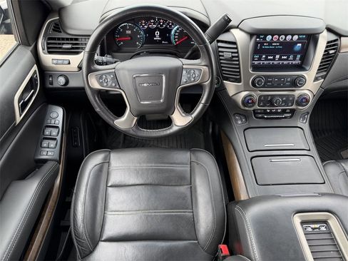 Used 2018 GMC Yukon XL Denali w/ Denali Ultimate Package image 13