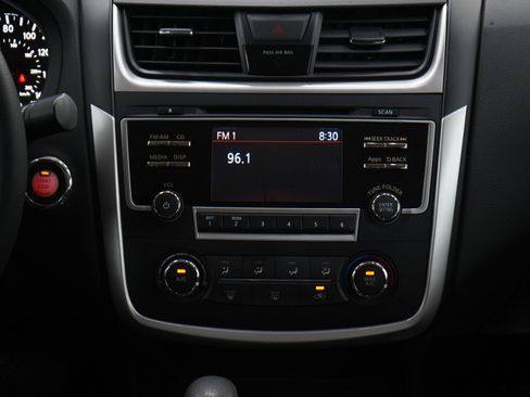 Used 2016 Nissan Altima 2.5 S w/ Power Driver Seat Package FWD image 15
