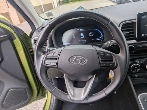 Certified 2023 Hyundai Venue SEL w/ Cargo Package FWD image 8