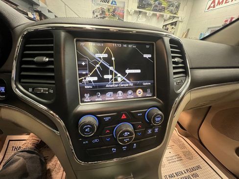 Used 2015 Jeep Grand Cherokee Overland image 10