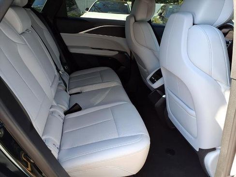 New 2026 Cadillac Lyriq Luxury RWD image 10