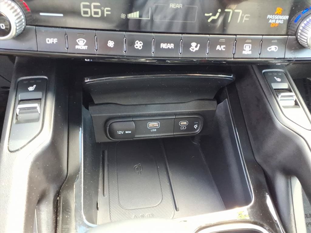 Used 2025 Kia Telluride S FWD image 13