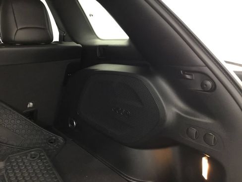 Used 2021 Jeep Cherokee Trailhawk w/ Sun & Sound Group AWD/4WD image 37