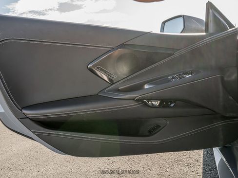 Used 2025 Chevrolet Corvette Stingray Premium Cpe w/ Z51 Performance Package RWD image 40