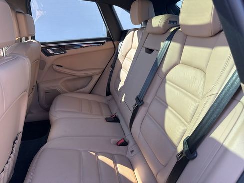 Used 2023 Porsche Macan GTS image 16