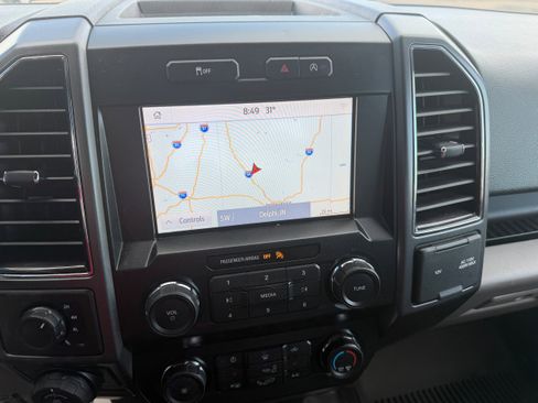 Used 2019 Ford F150 XLT w/ Equipment Group 302A Luxury image 15