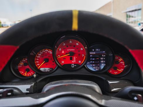 Used 2018 Porsche 911 GT2 RS RWD image 30