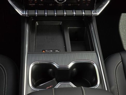 New 2026 GMC Acadia Elevation w/ Black Edition FWD image 18