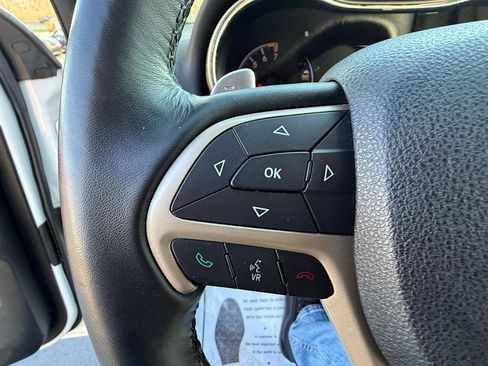 Used 2015 Jeep Grand Cherokee Laredo w/ Quick Order Package 23E image 17