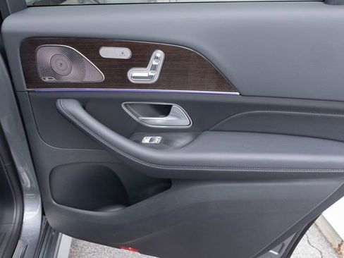 New 2026 Mercedes-Benz GLS 450 4MATIC image 19