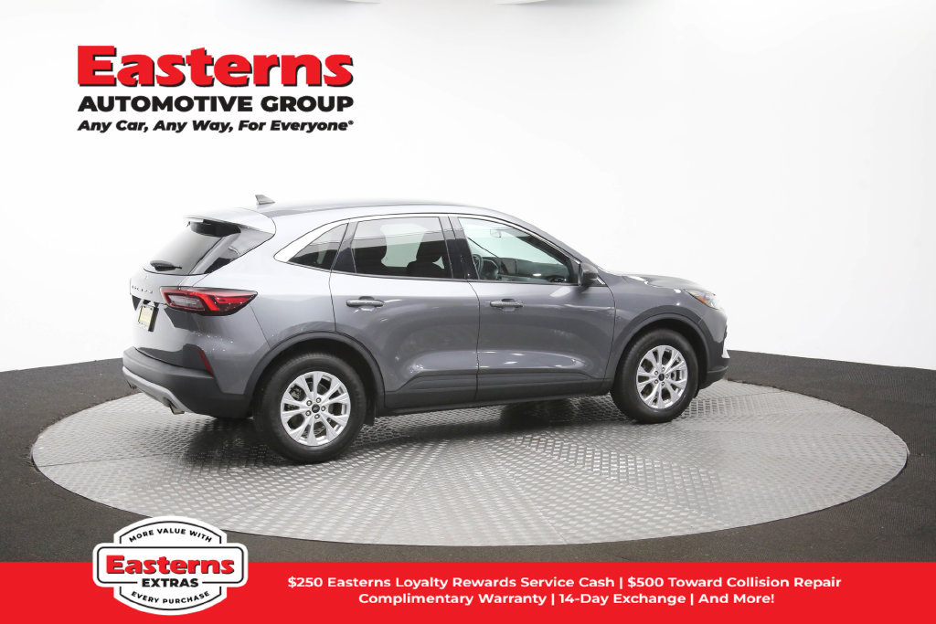 Used 2024 Ford Escape Active FWD image 43