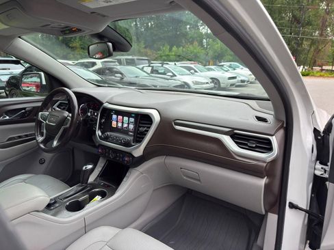 Used 2018 GMC Acadia SLT w/ LPO, Floor Liner Package FWD image 25