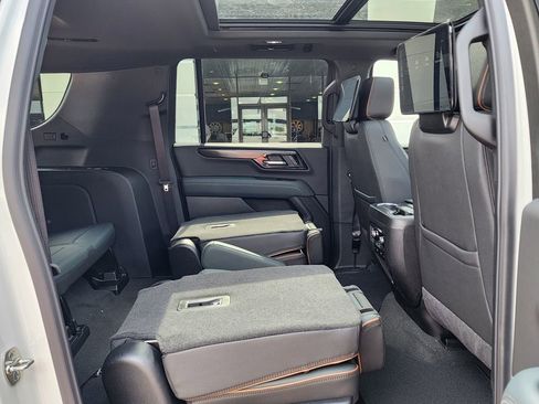 New 2026 GMC Yukon XL AT4 w/ AT4 Premium Plus Package AWD/4WD image 52