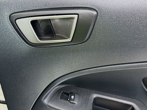 Used 2020 Ford EcoSport SE w/ SE Convenience Package image 30