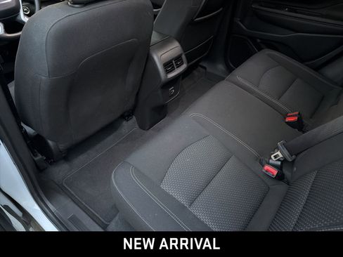 Used 2022 GMC Terrain SLE w/ Driver Convenience Package image 11