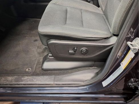 Used 2020 RAM 1500 Big Horn AWD/4WD image 8