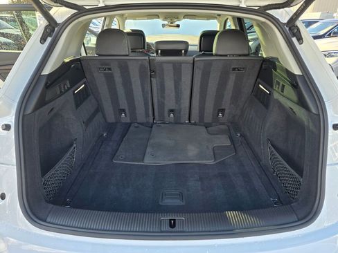 Used 2022 Audi Q5 2.0T Premium w/ Convenience Package image 11