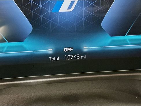 Used 2024 BMW i4 xDrive40i image 16