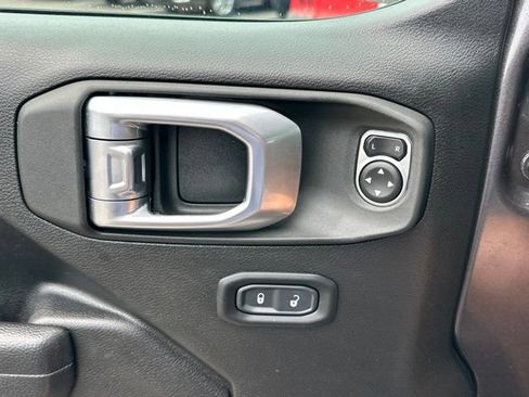 Used 2024 Jeep Wrangler Unlimited Sport AWD/4WD image 11