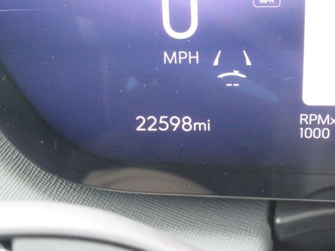Used 2025 Buick Enclave Preferred w/ Power Package FWD image 28