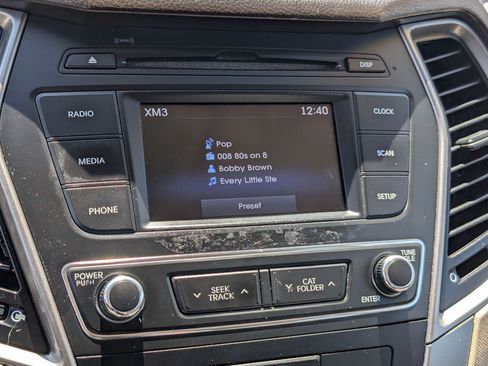 Used 2017 Hyundai Santa Fe Sport AWD/4WD image 18