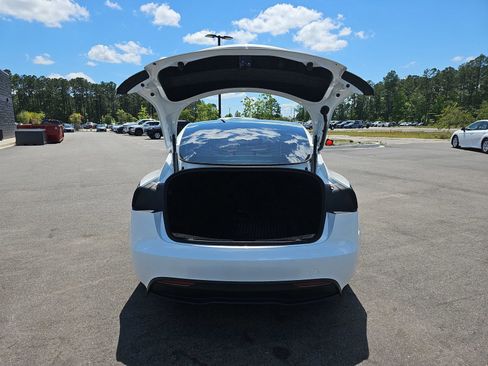 Used 2024 Tesla Model 3 Long Range RWD image 14