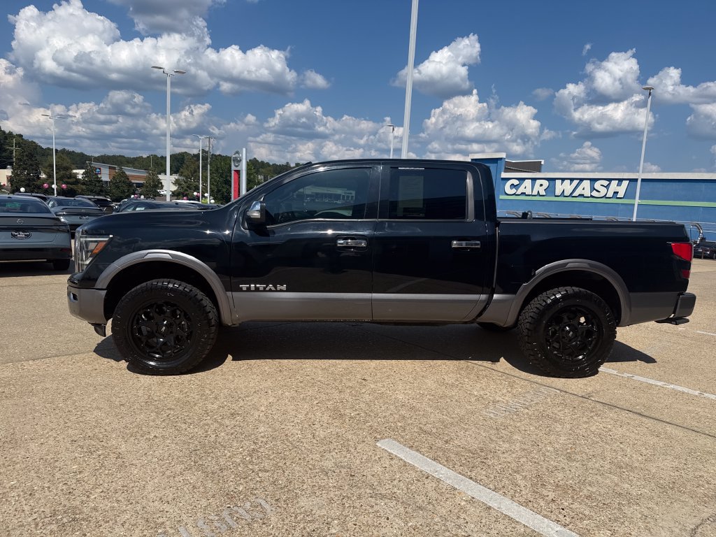Used 2021 Nissan Titan Platinum Reserve w/ Moonroof Package AWD/4WD image 25