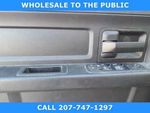 Used 2017 RAM 1500 Express w/ Express Value Package image 12