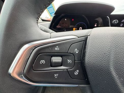 Used 2024 Chevrolet Trax LT w/ Driver Confidence Package image 42