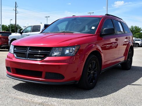 Used 2020 Dodge Journey SE w/ SE Popular Equipment Group FWD image 1