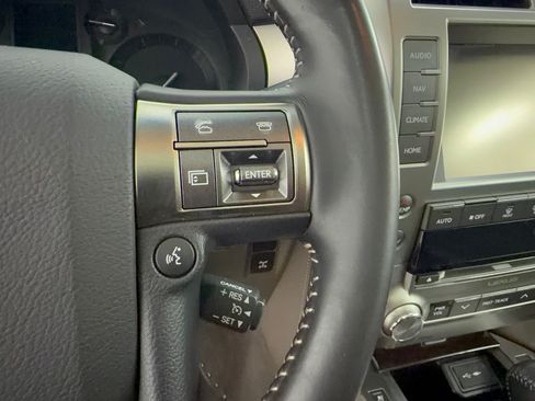 Used 2019 Lexus GX 460 Premium AWD/4WD image 19