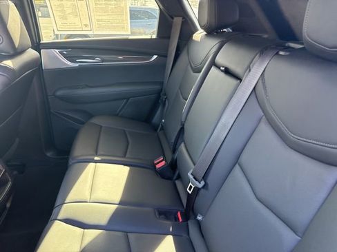 Used 2023 Cadillac XT5 Sportv image 12