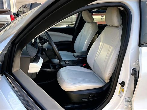 Used 2023 Ford Mustang Mach-E Premium image 7