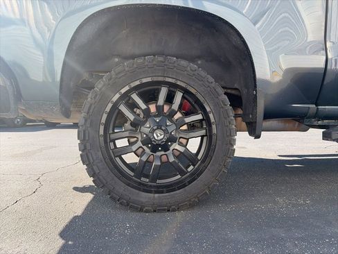 Used 2021 Chevrolet Silverado 1500 LT Trail Boss w/ Convenience Package II image 9