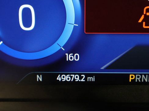 Used 2022 Ford Escape Titanium image 40