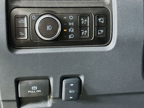 New 2026 Ford F450 Platinum w/ FX4 Off-Road Package image 10