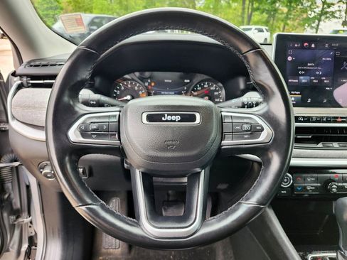 Used 2022 Jeep Compass Latitude AWD/4WD image 28