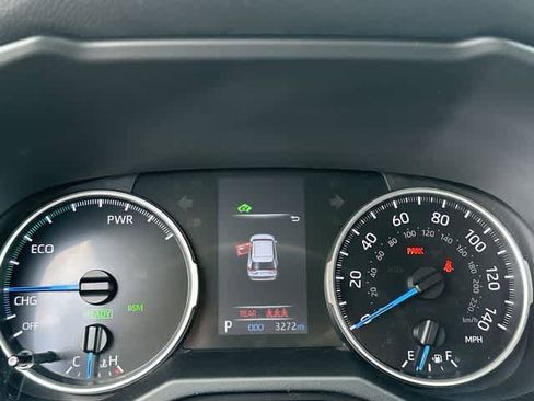 Used 2022 Toyota RAV4 XLE w/ Convenience Package AWD/4WD image 7