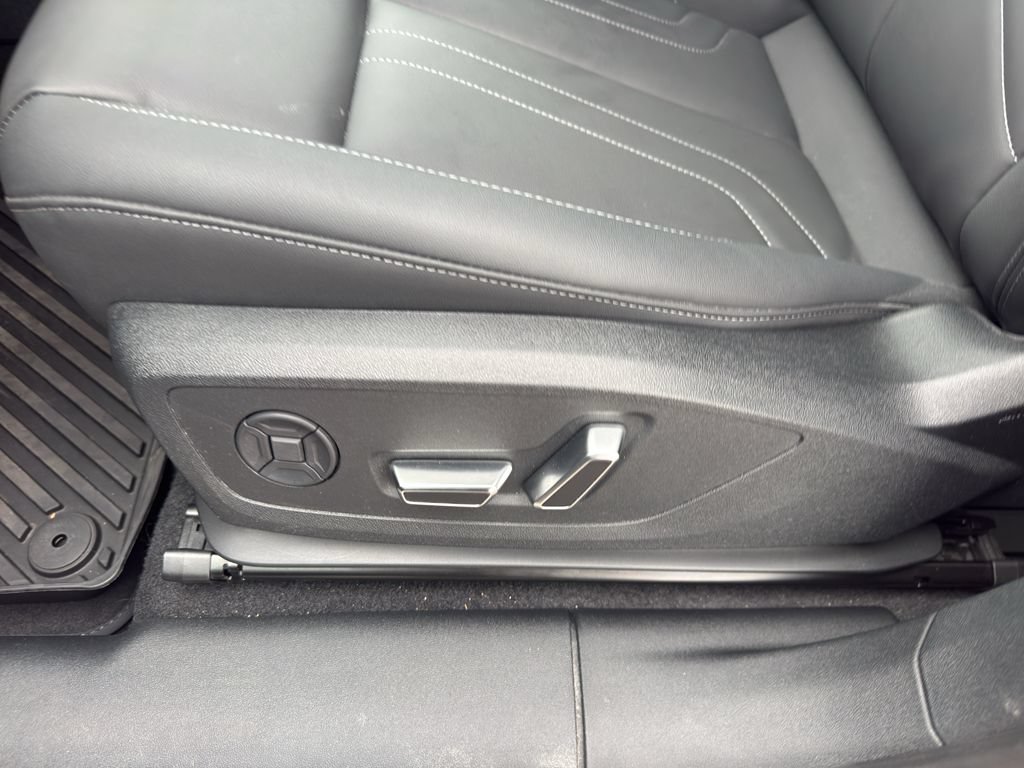 Used 2026 Audi Q3 quattro 2.0T AWD/4WD image 16